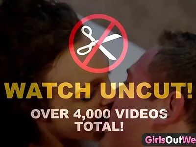 Fet ebenholts fru London blir snyggt körd i sängen