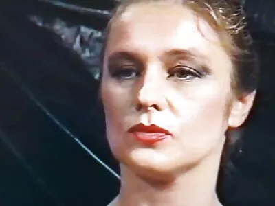 Cameron Minx och Avery Moon har sex med sina pappor