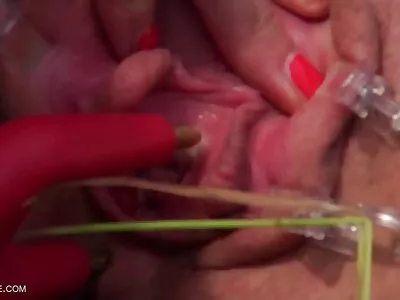 Nymphomaniac cougar får sitt kåta fitta hål körd