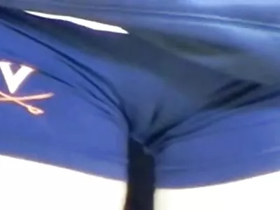 Att locka MILF Mahina Zaltana glädja hennes slits